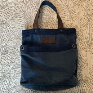 Abercrombie & Fitch Sturdy Canvas Tote Bag
